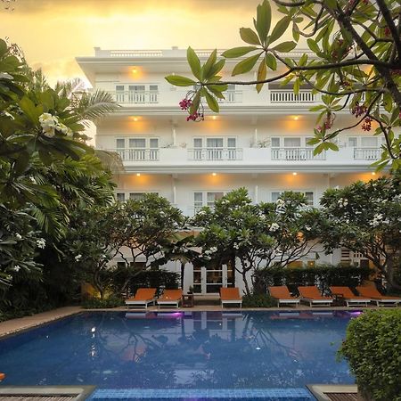 Amber Angkor Villa Hotel&Spa Siem Reap Bagian luar foto