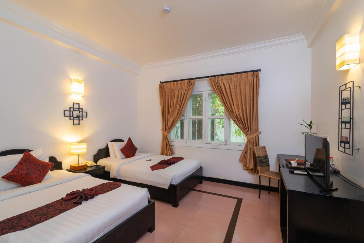 Amber Angkor Villa Hotel&Spa Siem Reap Bagian luar foto